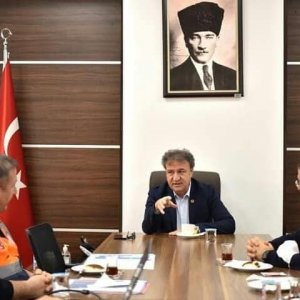 BORNOVA BELEDİYE BAŞKANIMIZ SAYIN DR. MUSTAFA İDUĞ, İZMİR AFET BİLİNCİ ÇEVRE VE İKLİM FARKINDALIĞI DERNEĞİ İLE GÜZEL BİR PROJENİN GÖRÜŞMESİNİ GERÇEKLEŞTİRDİ.