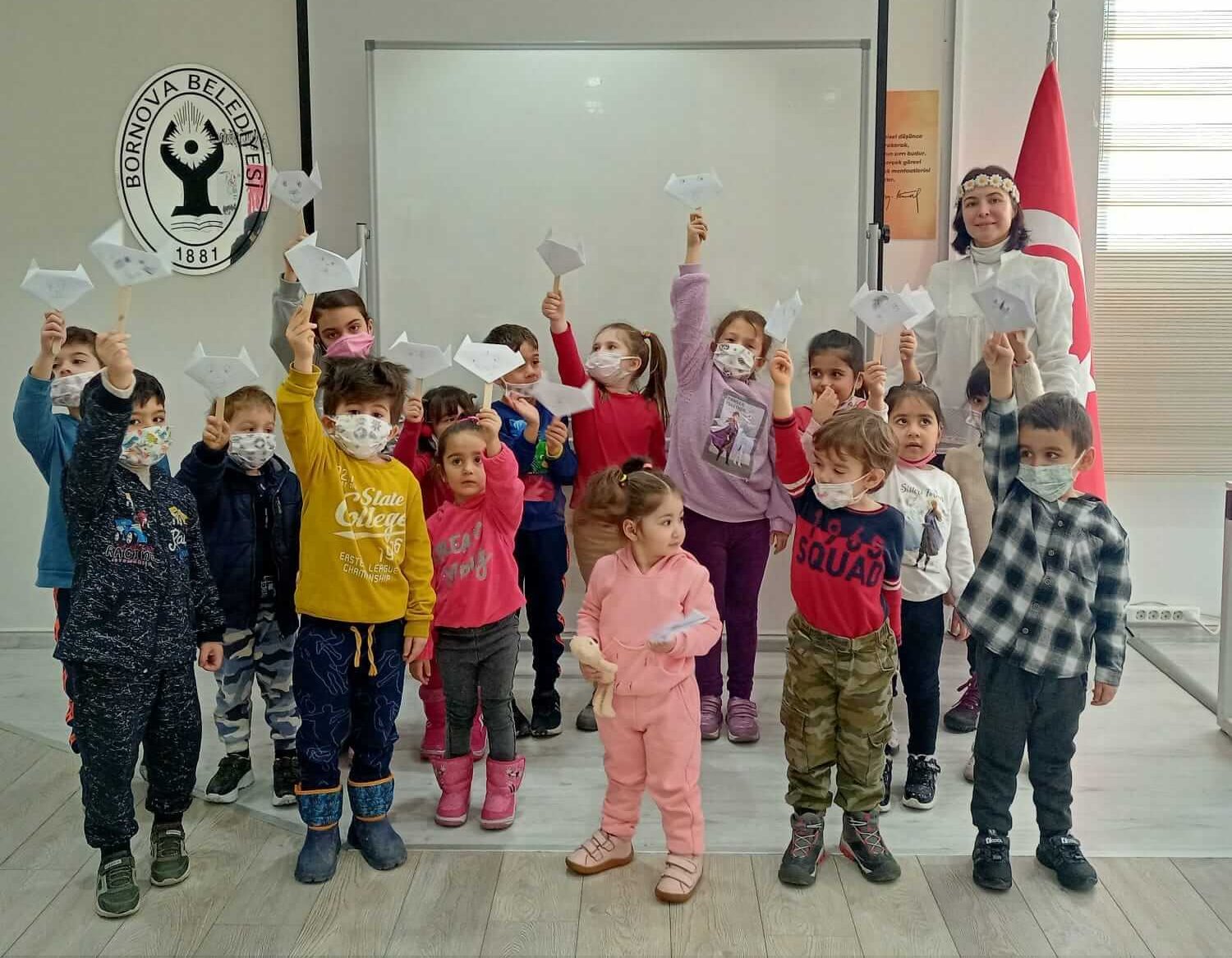 HİTABEN İNTERAKTİF MASAL ANLATIMI VE ORİGAMİ