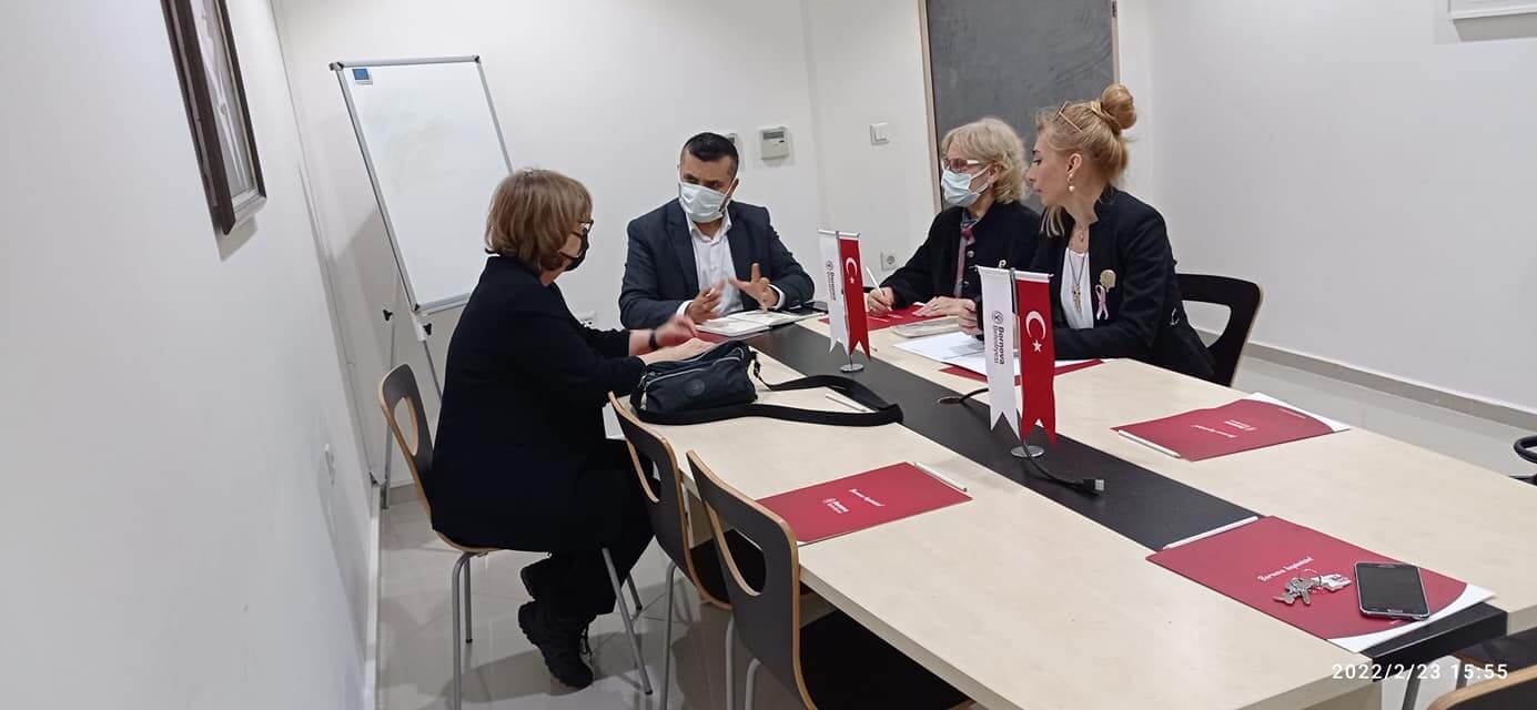 Geleceği Paylaş Sivil İnisiyatifi ve Meme Kanseri Savaşım Derneği ile birlikte ortak işbirliği projeleri kapsamında çalışma toplantılarimizi gerçekleştirdik.