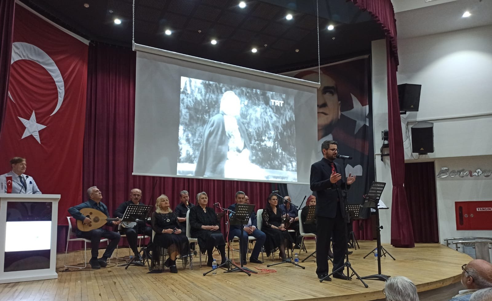 Bornova Belediyesi Sivil Toplum Kuruluşları (STK) Yerleşkesi üyelerimizden Dostluk Grubu Derneği Ramazan Özel Konserini STK Yerleşkemizde Gerçekleştirmiştir.