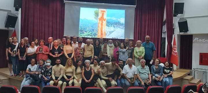 Ege Kültür Sanat Rehberleri Derneği işbirliği ile”Latmos’a Rahmet Geldi” oyunu Yıldız Kenter Sahnesi’nde tiyatro severlerle buluştu