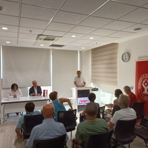 Bornova Belediyesi ve Ulusal Eğitim Derneği İzmir Şubesi işbirliği ile “Cumhuriyetimizin Kuruluş Senedi Lozan Barış Antlaşması’nın 100. Yılında Bozkurt-Lotus Davası” paneli düzenlendi.