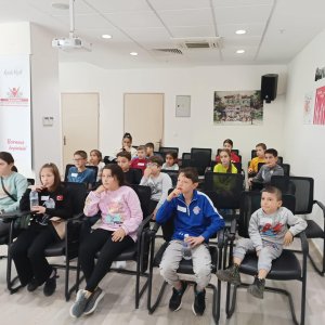 Ara Tatil Etkinlikleri Kapsamında Uğur Böcekleri Derneği Çocuklara Nezaket Eğitimini Atölyesi STK Yerleşkesinde Gerçekleşti.