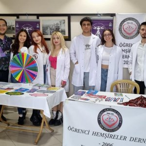 1 Aralık HIV- AIDS Farkındalık Sempozyumu Bornova Sivil Toplum Kuruluşları Yerleşkesinde gerçekleştirildi.