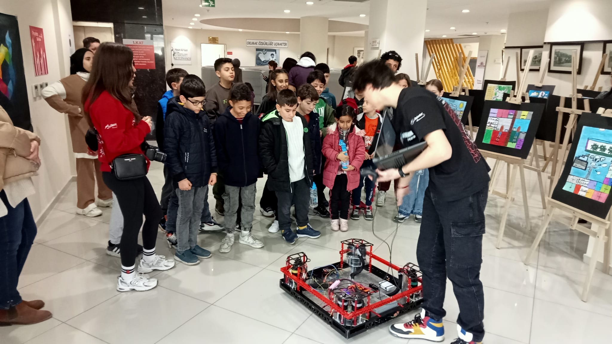 4 BOYUTLU ROBOTİK ATÖLYESİ