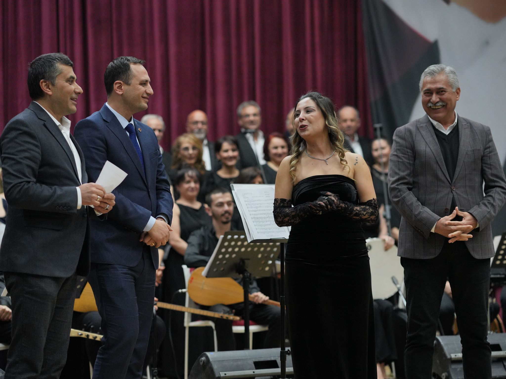TÜRK HALK MÜZİĞİ KOROSU KONSERİ